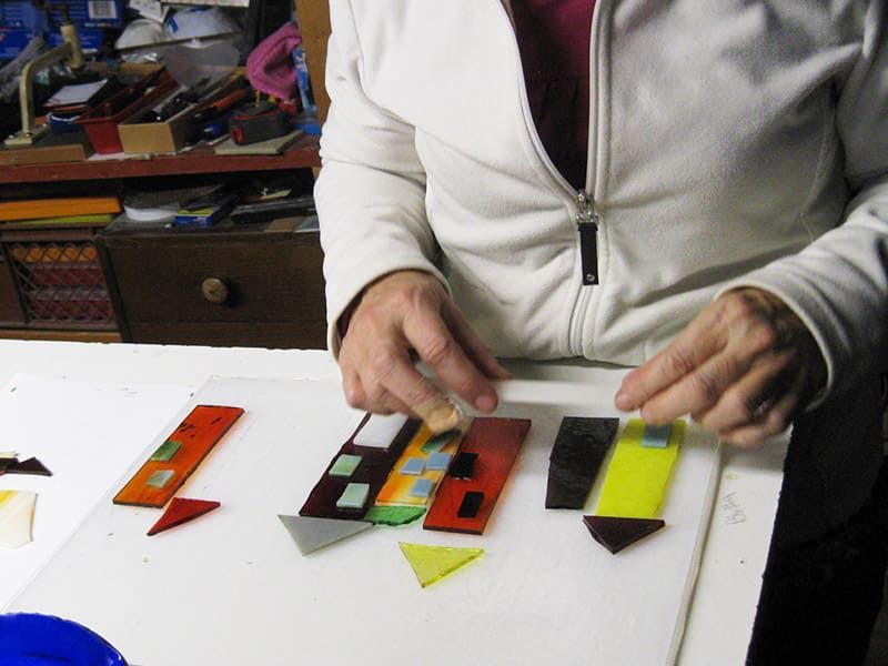 Kursteilnehmer vom Fusing-Kurs in der Kunstglaserei Claudia Kroker Pressbaum